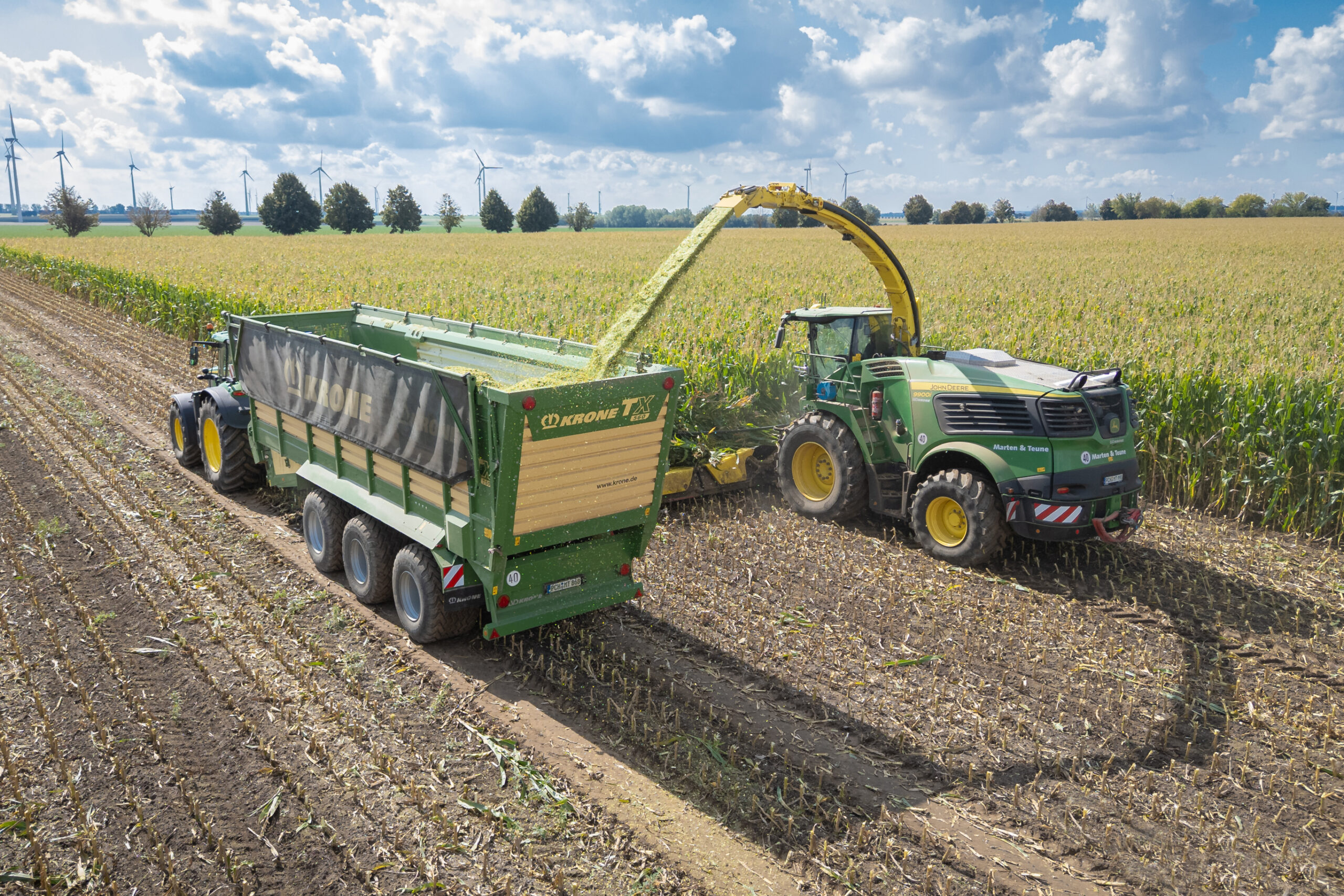 Pflügen mit Zwischenfruchteinssat in OWL durch Marten & Teune