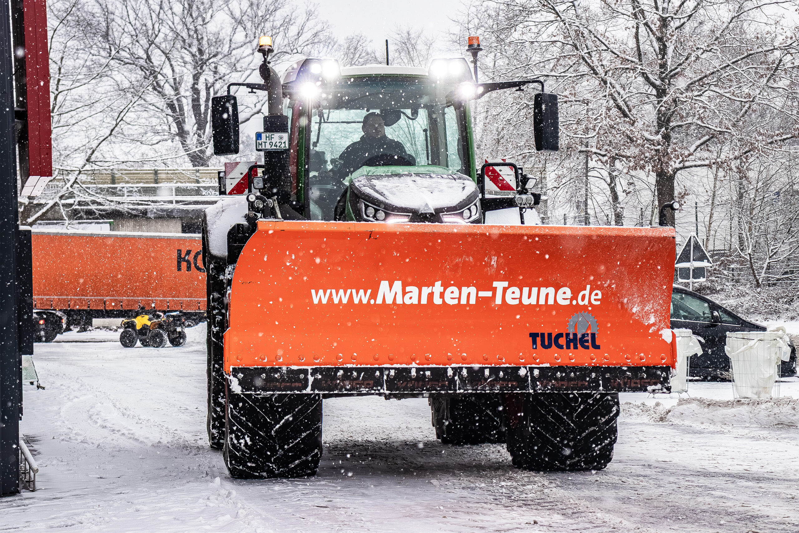 Winterdienst Marten und Teune, Winterdienst, Glätte, Eis, Fendt, Schnee, Parkplätze, Straßen