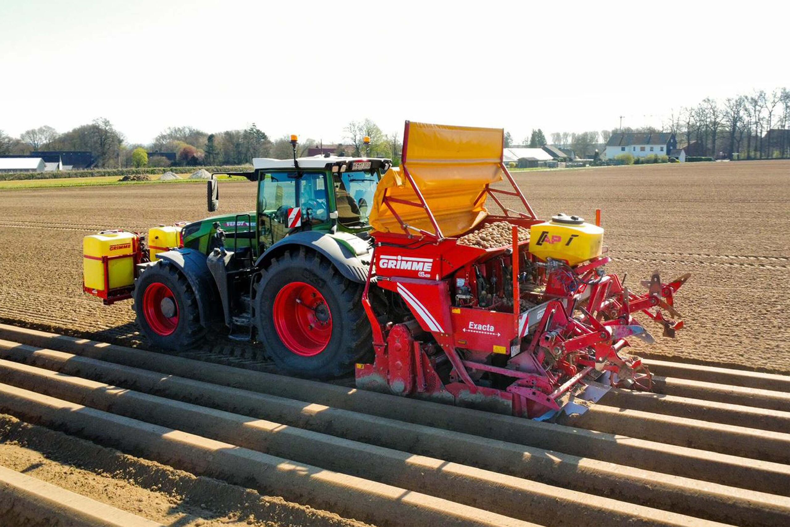 Pflügen mit Zwischenfruchteinssat in OWL durch Marten & Teune