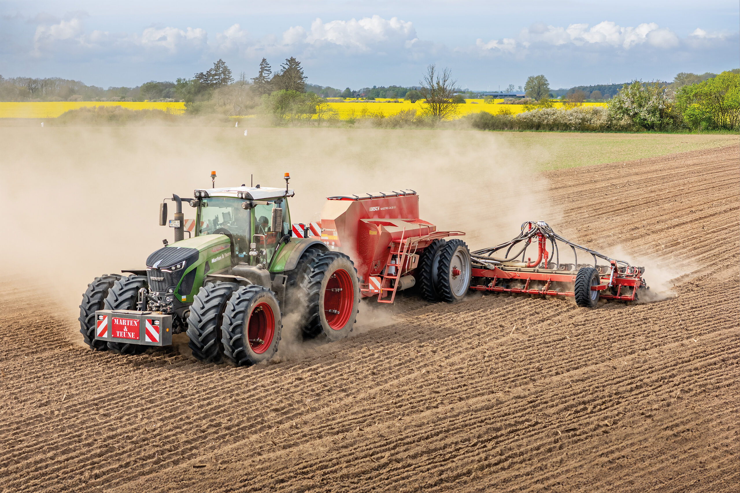 Pflügen mit Zwischenfruchteinssat in OWL durch Marten & Teune